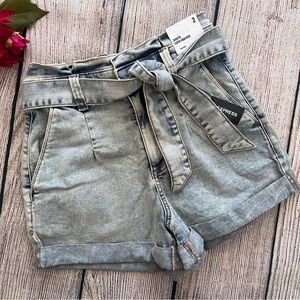 b1 -- NWT blue EXPRESS high rise paperbag belted denim shorts size 2